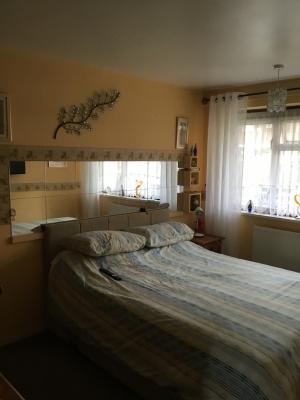 1 bedroom flat Romford want flat Southend / Shoeburyness