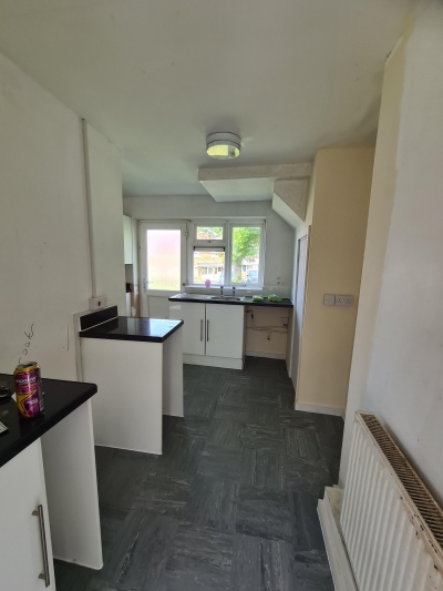 2bedroom house in basildon for North weald or 5 mile radius 