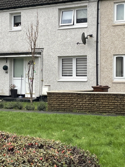 2 bed house in Linwood looking for 3 bed house in Johnstone 