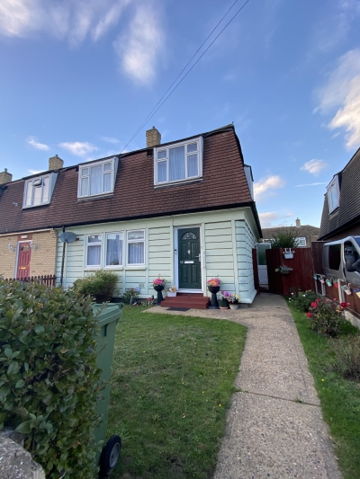 Looking for 2 bed house with garden in Aveley/South Ockendon 