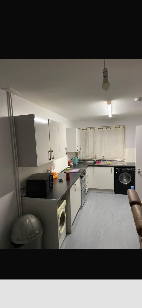 2bedroom-house-with-large-garden