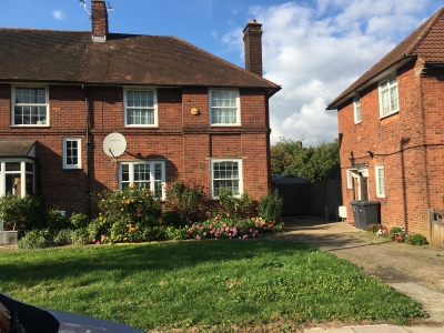 3 bed semi detached house with garden