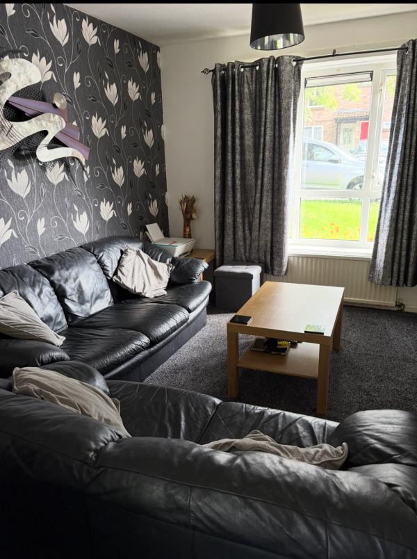 lovely-3-bed-house-in-quiet-area