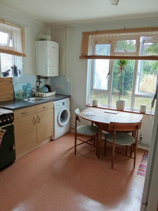 1-bed-ground-floor-flat-with-garden