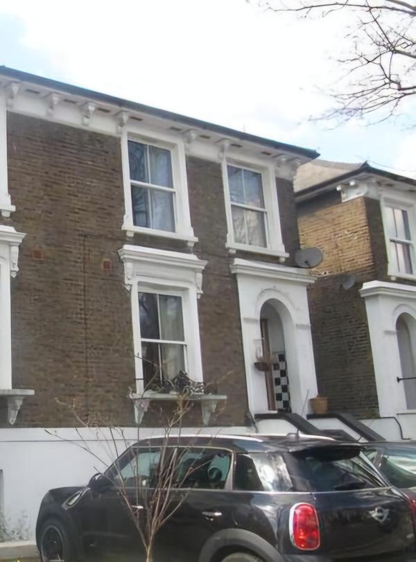 3-bed-semi-detached-with-gar-in-chiswick