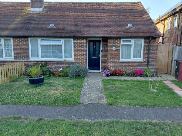 2-bungalow