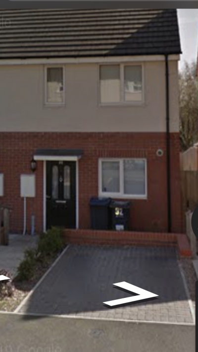 2bed new build looking for 3 bed only 