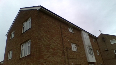 Large 1 Bedroom Flat to trade for Medium to Large Bedsit Room